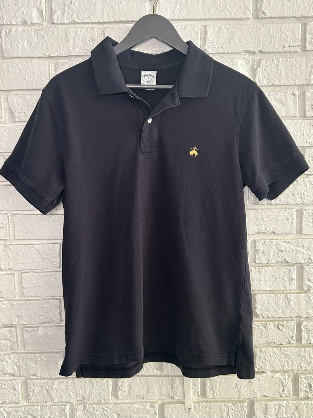 Brooks Brothers Men's Black Polo with Gold Crest Embroidery - Classic Fit Large